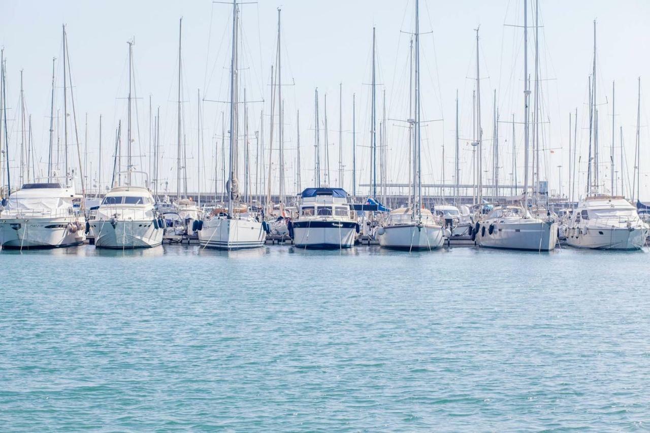 Ocean Aquarius Bateau-hôtel