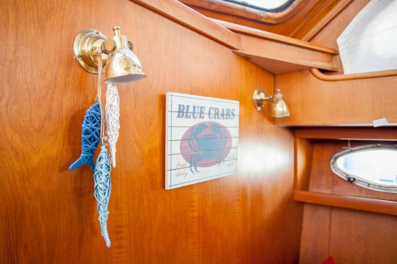 Bateau-hôtel Ocean Aquarius *